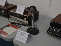 I Exposición de equipos de radio antiguos de CB y VHF por Gerardo R. Sánchez, EA4DR